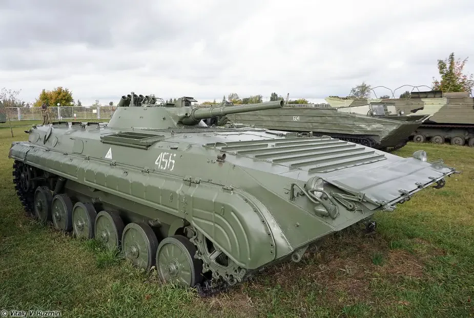 BMP-based combat engineering vehicle