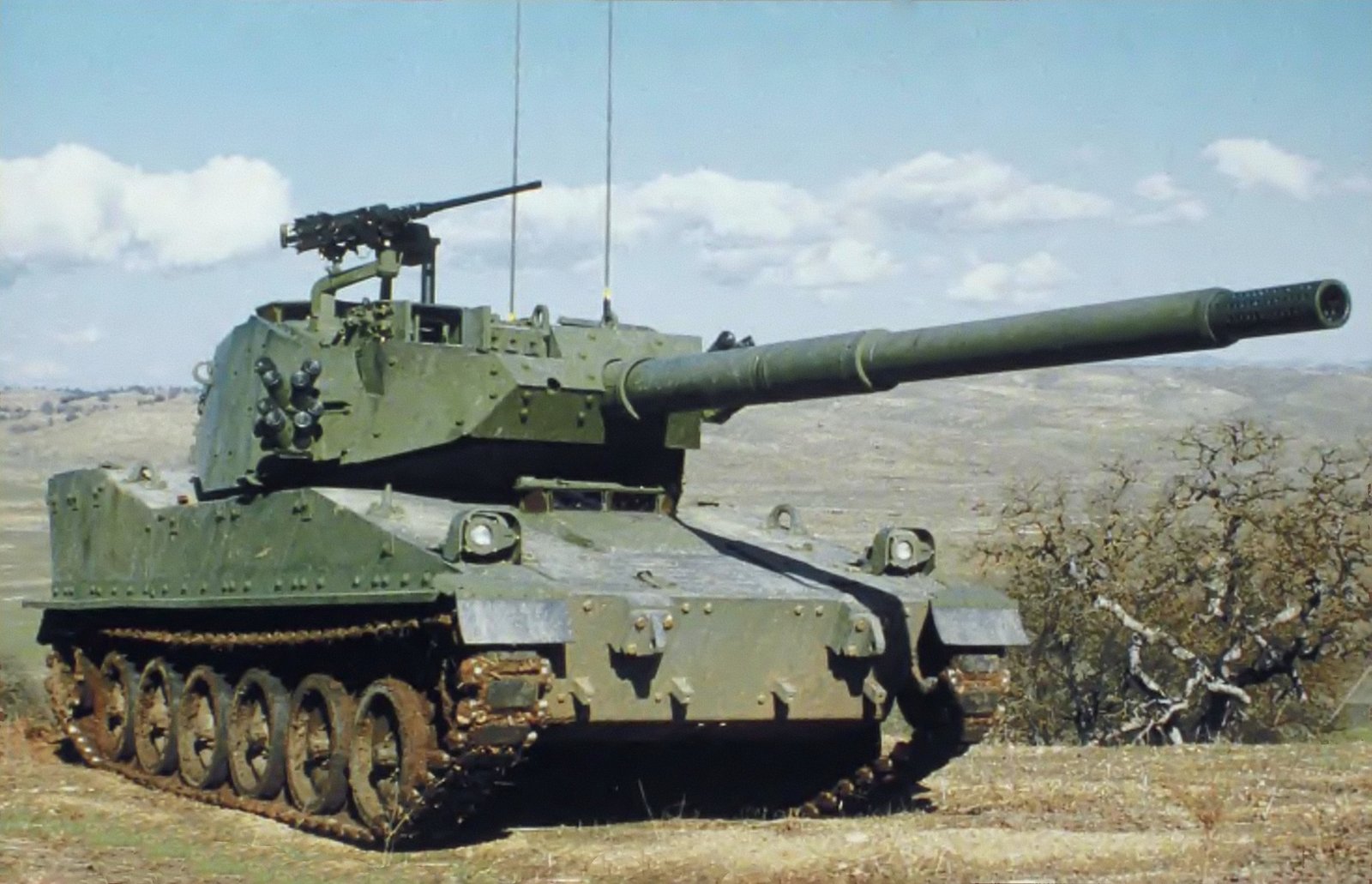 M8 Armored Gun System light tank