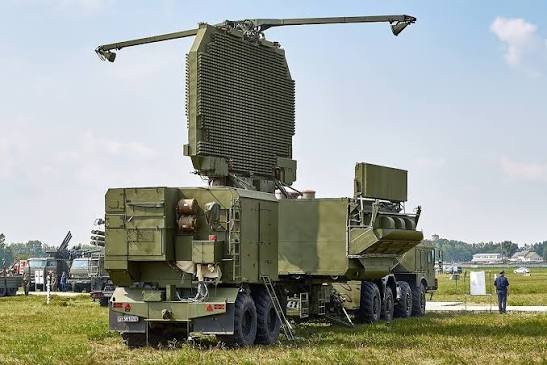 91N6E panoramic battle management radar for S-400